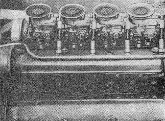 Установка четырех карбюраторов на 12-цилиндровом V-образном двигателе